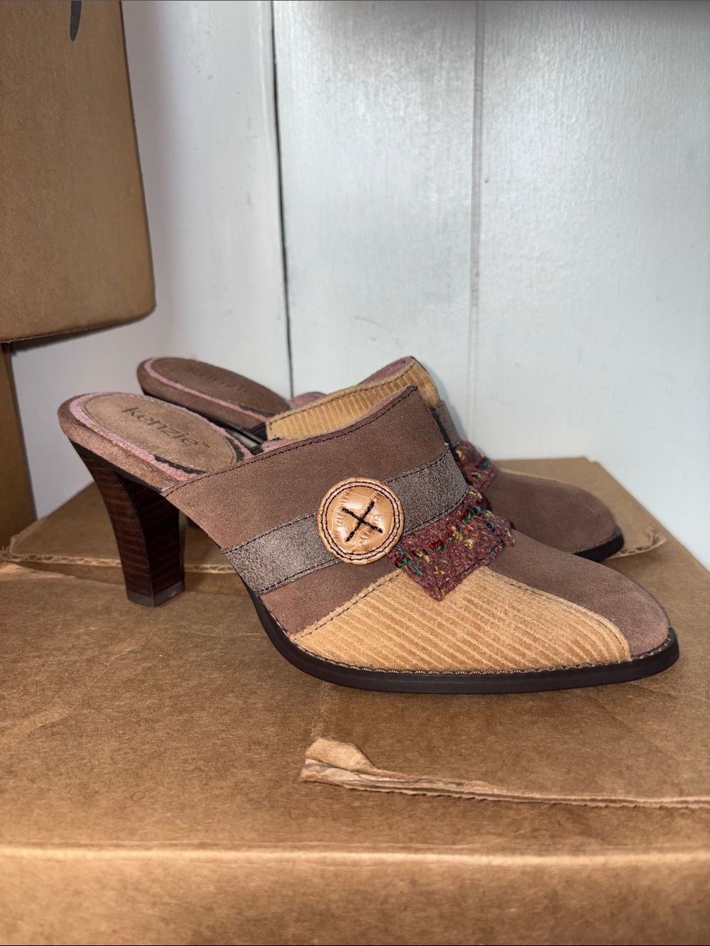 Kenzie Two-Tone Brown and Tan Textured Heels size 8M